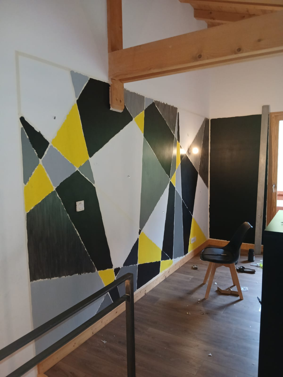 Mise en couleur progressive du motif mural