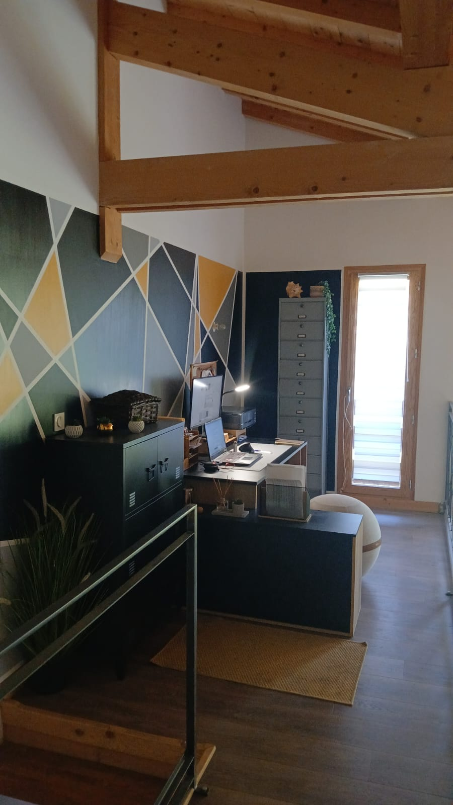 Espace bureau finalisé et décoré